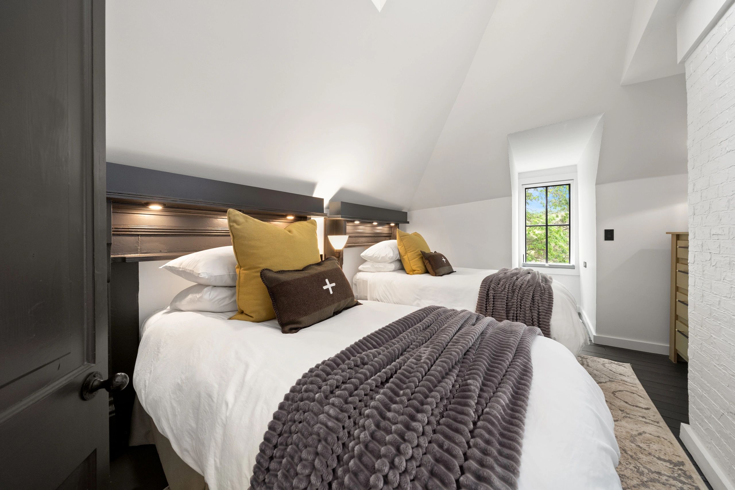 Suite 301 A interior